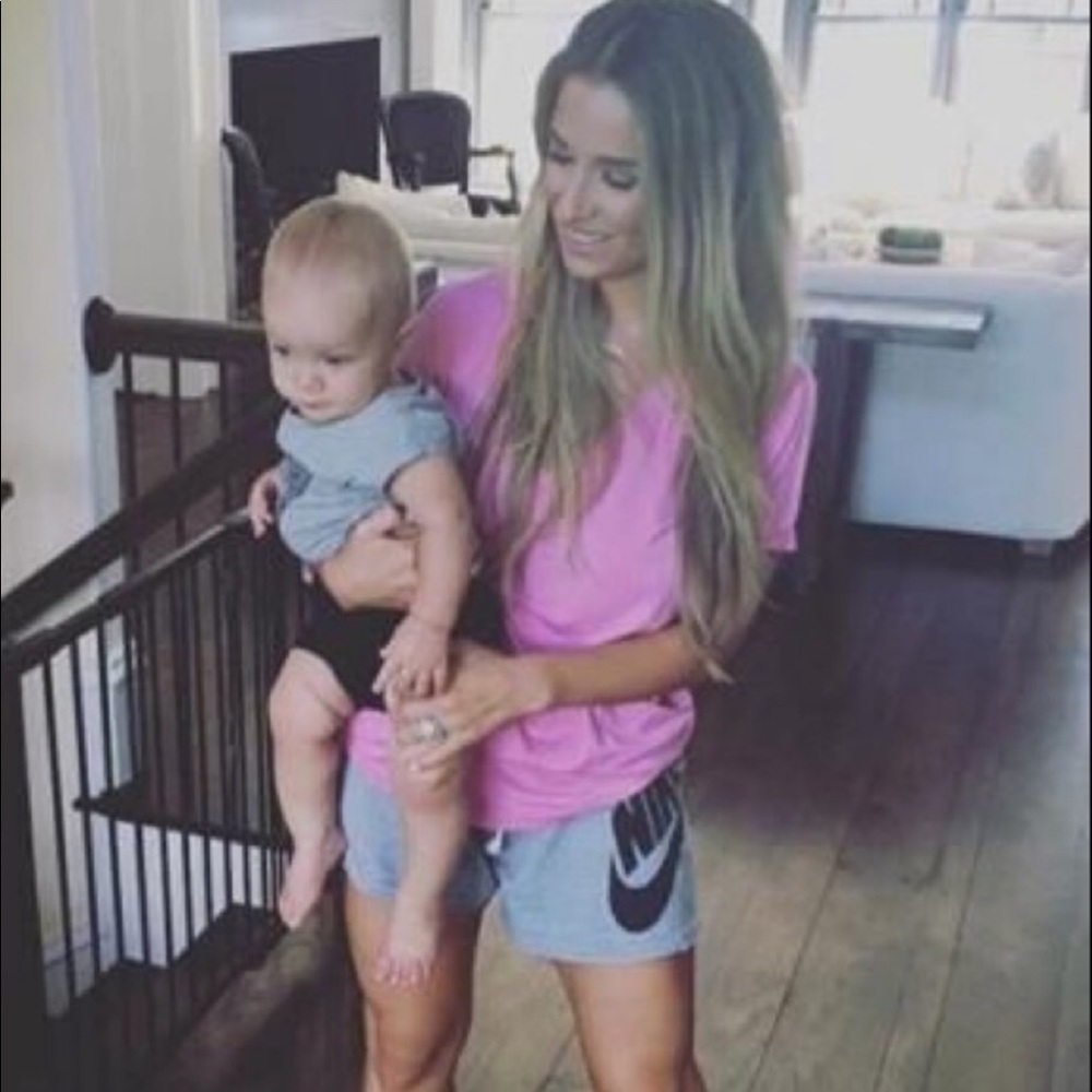 Kittenish Jessie V Neck bamboo tee pink